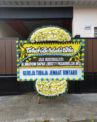Papan Bunga Duka di PULAU TALIABU